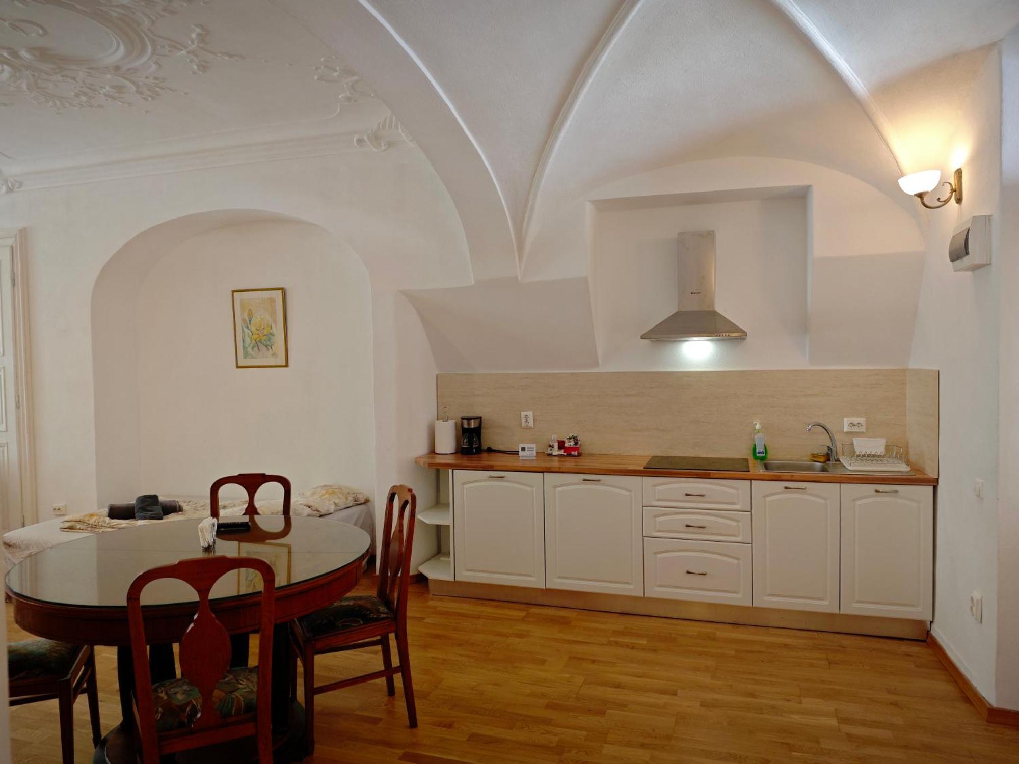 Clasic Studio Central Braşov Buitenkant foto