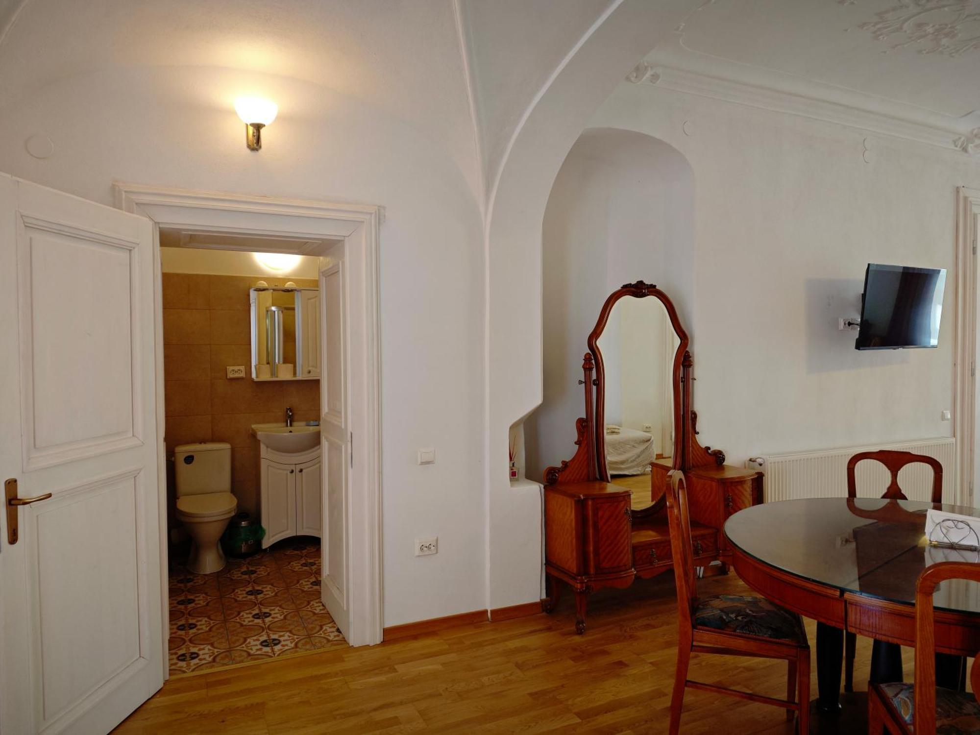 Clasic Studio Central Braşov Buitenkant foto
