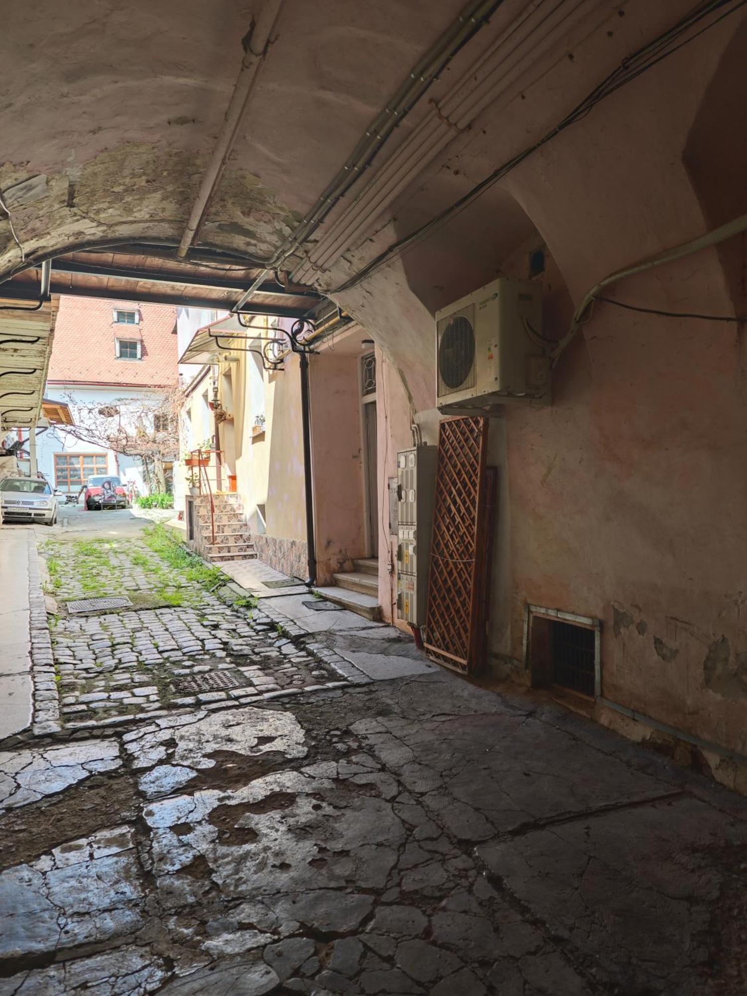 Clasic Studio Central Braşov Buitenkant foto
